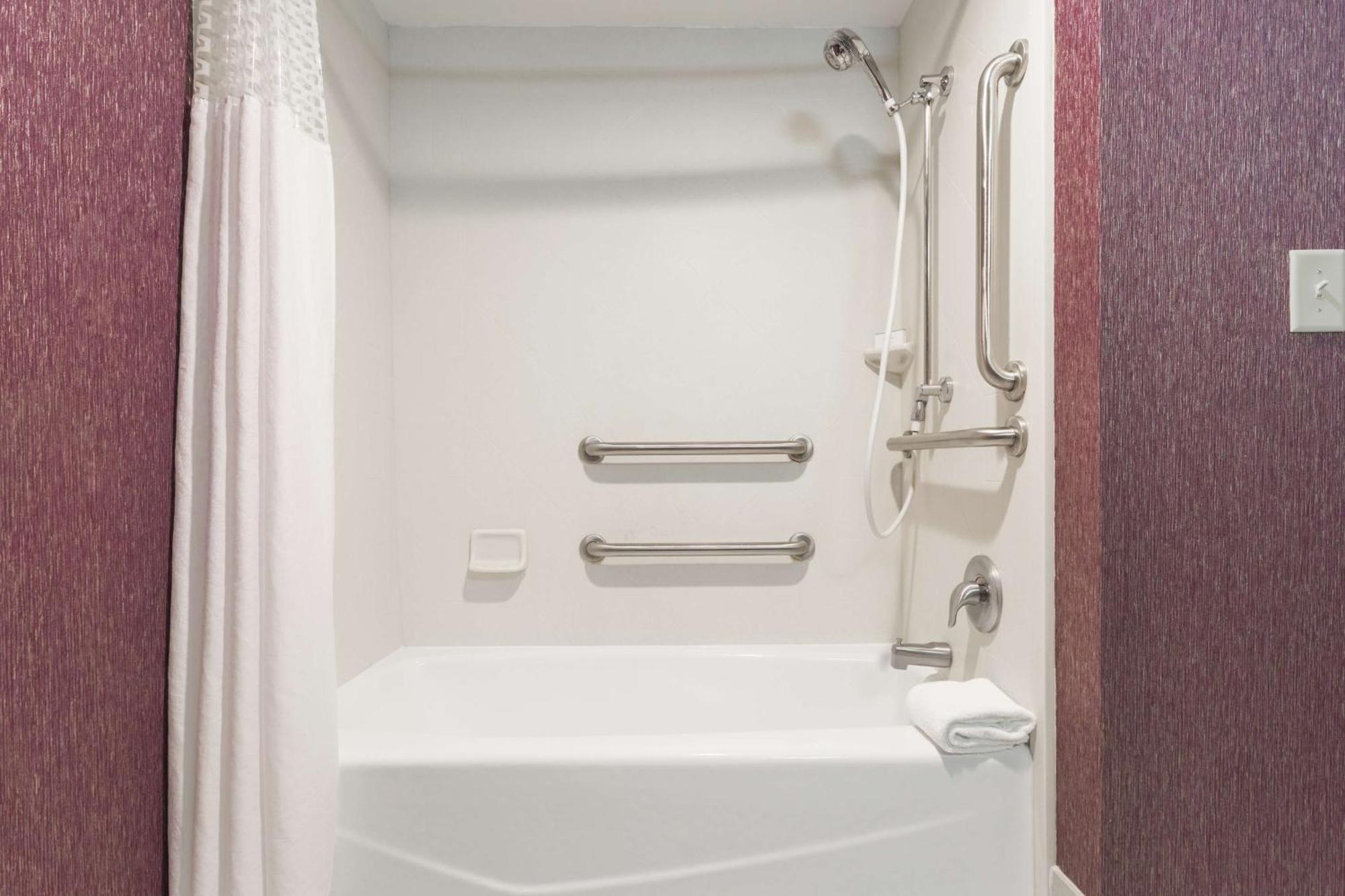 Hampton Inn Hopewell Fort Gregg-Adams מראה חיצוני תמונה